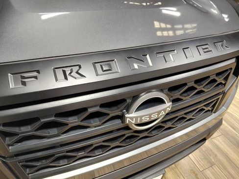 Used 2024 Nissan Frontier S w/ Technology Package RWD image 8