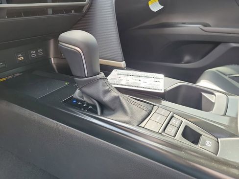 Used 2026 Toyota Camry SE w/ Convenience Package image 32