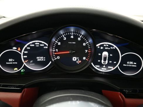 Certified 2022 Porsche Cayenne Coupe image 19