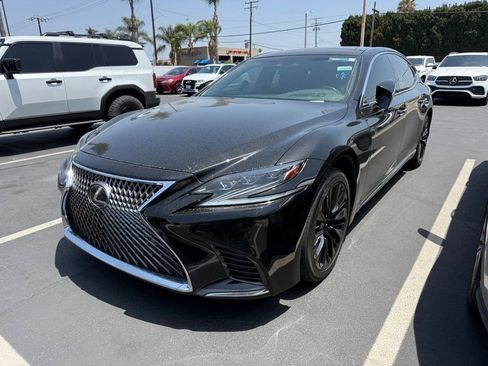 Used 2019 Lexus LS 500 w/ Luxury Package RWD image 3