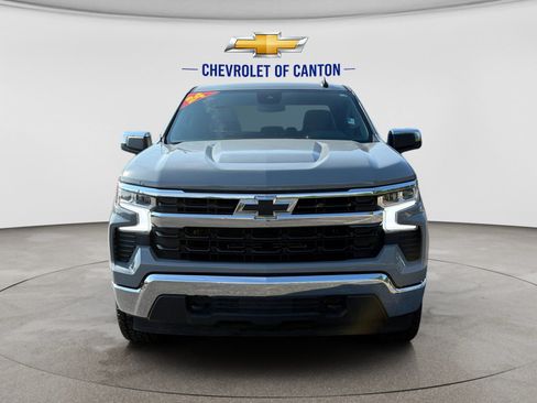 Used 2024 Chevrolet Silverado 1500 LT AWD/4WD image 2