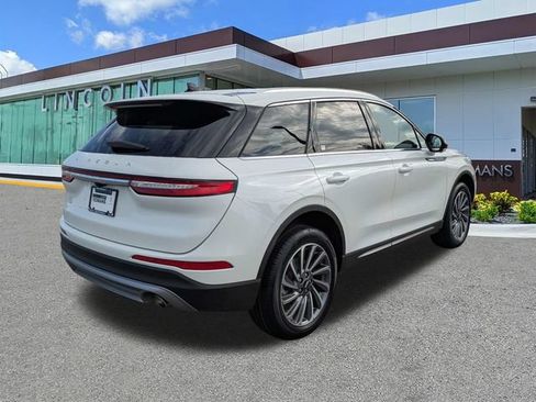 Used 2024 Lincoln Corsair Reserve w/ Equipment Group 201A FWD image 4