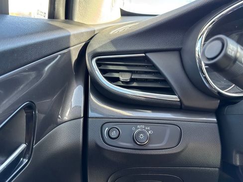 Used 2022 Buick Encore Preferred w/ Safety Package image 44