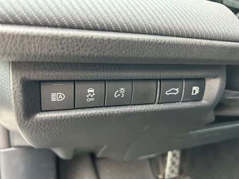 Used 2025 Toyota Camry SE w/ Multimedia Upgrade Package FWD image 18