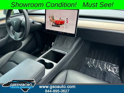 Used 2022 Tesla Model Y Performance AWD/4WD image 19