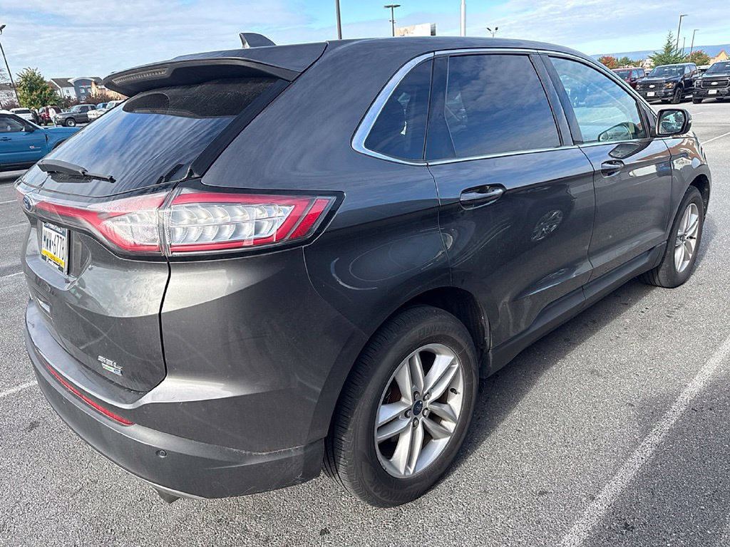 Used 2018 Ford Edge SEL w/ Equipment Group 201A AWD/4WD image 4