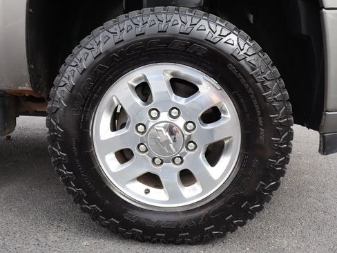 Used 2014 Chevrolet Silverado 3500 LT w/ Interior Plus Package AWD/4WD image 43