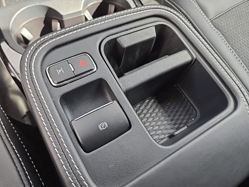Used 2025 Ford Mustang Mach-E GT AWD/4WD image 36