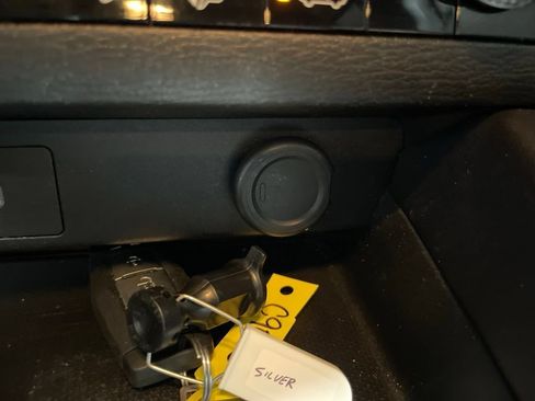 Used 2024 Mitsubishi Outlander ES FWD image 31