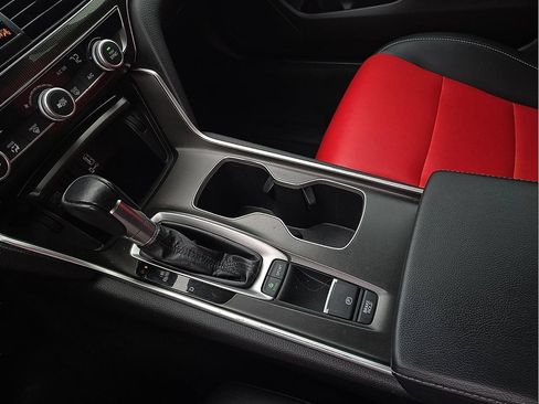 Used 2018 Honda Accord Sport image 20