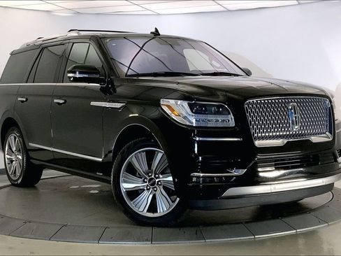 Used 2018 Lincoln Navigator Reserve w/ Technology Package AWD/4WD image 32