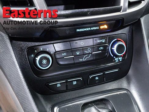Used 2022 Ford Transit Connect XLT FWD image 19