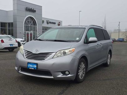 Used 2017 Toyota Sienna XLE
