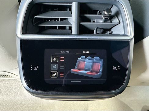 Used 2024 Lucid Air Pure RWD image 29