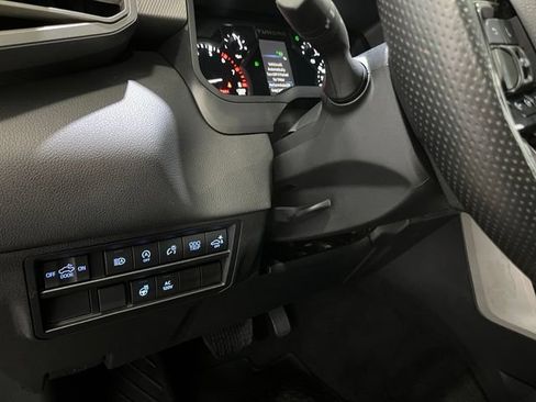 Used 2022 Toyota Tundra Limited AWD/4WD image 15