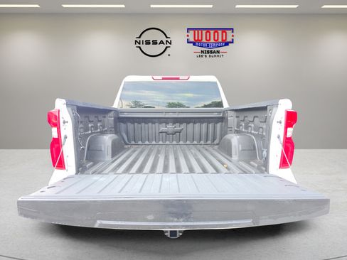 Used 2022 Chevrolet Silverado 1500 Custom w/ Safety Confidence Package AWD/4WD image 9