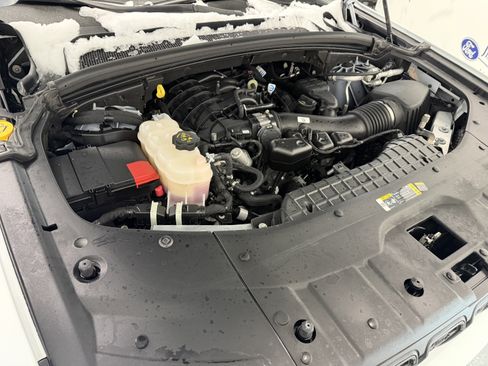 Used 2024 Jeep Grand Cherokee L Altitude image 34