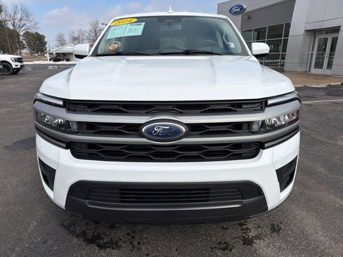 Used 2024 Ford Expedition Max XLT AWD/4WD image 4