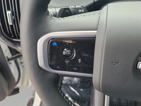 New 2026 Nissan Armada SV image 29