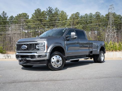 Used 2023 Ford F450 Lariat w/ FX4 Off-Road Package image 2