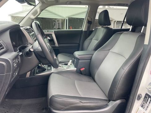 Used 2024 Toyota 4Runner SR5 Premium w/ Moonroof Package AWD/4WD image 9