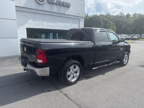 Used 2020 RAM 1500 Classic SLT AWD/4WD image 5