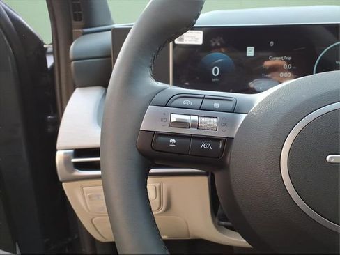 New 2026 Hyundai Tucson Limited image 17