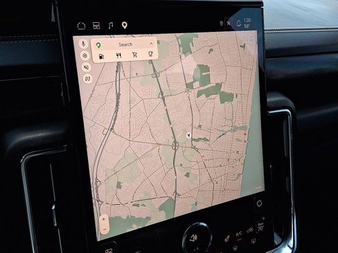 Used 2025 GMC Yukon Elevation image 17