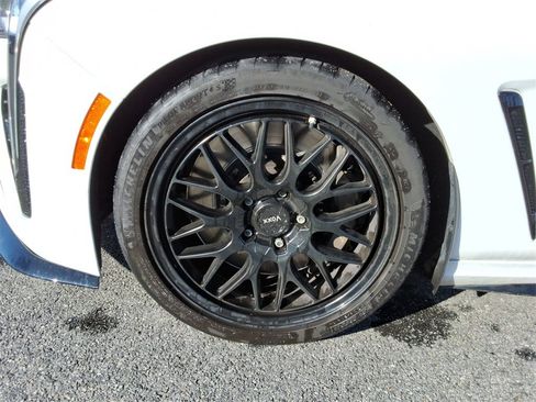 Used 2023 Cadillac CT4 V Blackwing w/ LPO, Blue Accent Package image 9