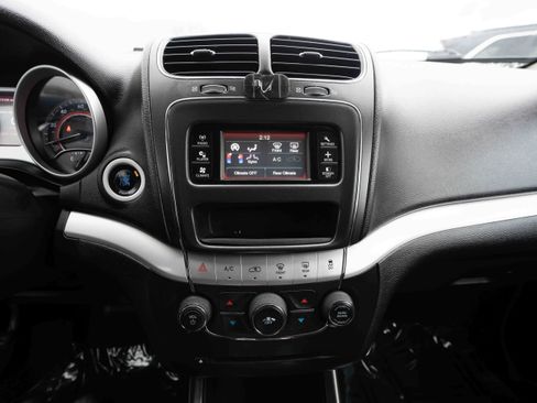 Used 2012 Dodge Journey SXT w/ Flexible Seating Group image 16