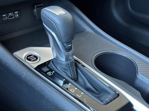 Used 2025 Nissan Altima 2.5 SV image 18