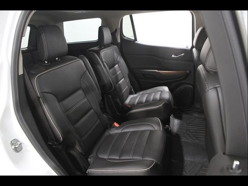 Certified 2019 GMC Acadia Denali w/ Technology Package AWD/4WD image 19