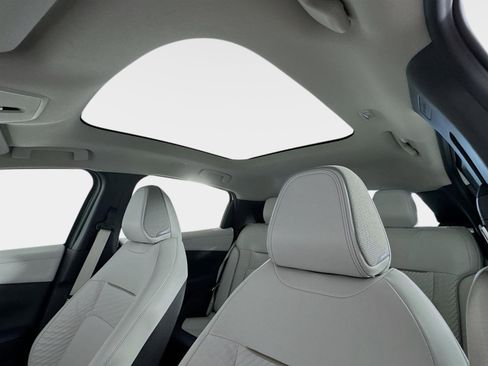 New 2026 Nissan Leaf Platinum+ FWD image 14