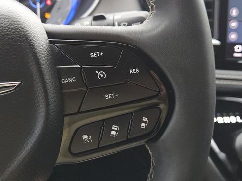 Used 2023 Chrysler Pacifica Limited w/ S Appearance Package image 23