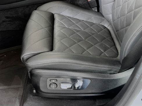 Used 2024 BMW X5 xDrive40i w/ Premium Package image 22