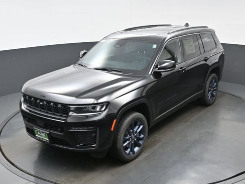 New 2026 Jeep Grand Cherokee L Limited AWD/4WD image 22