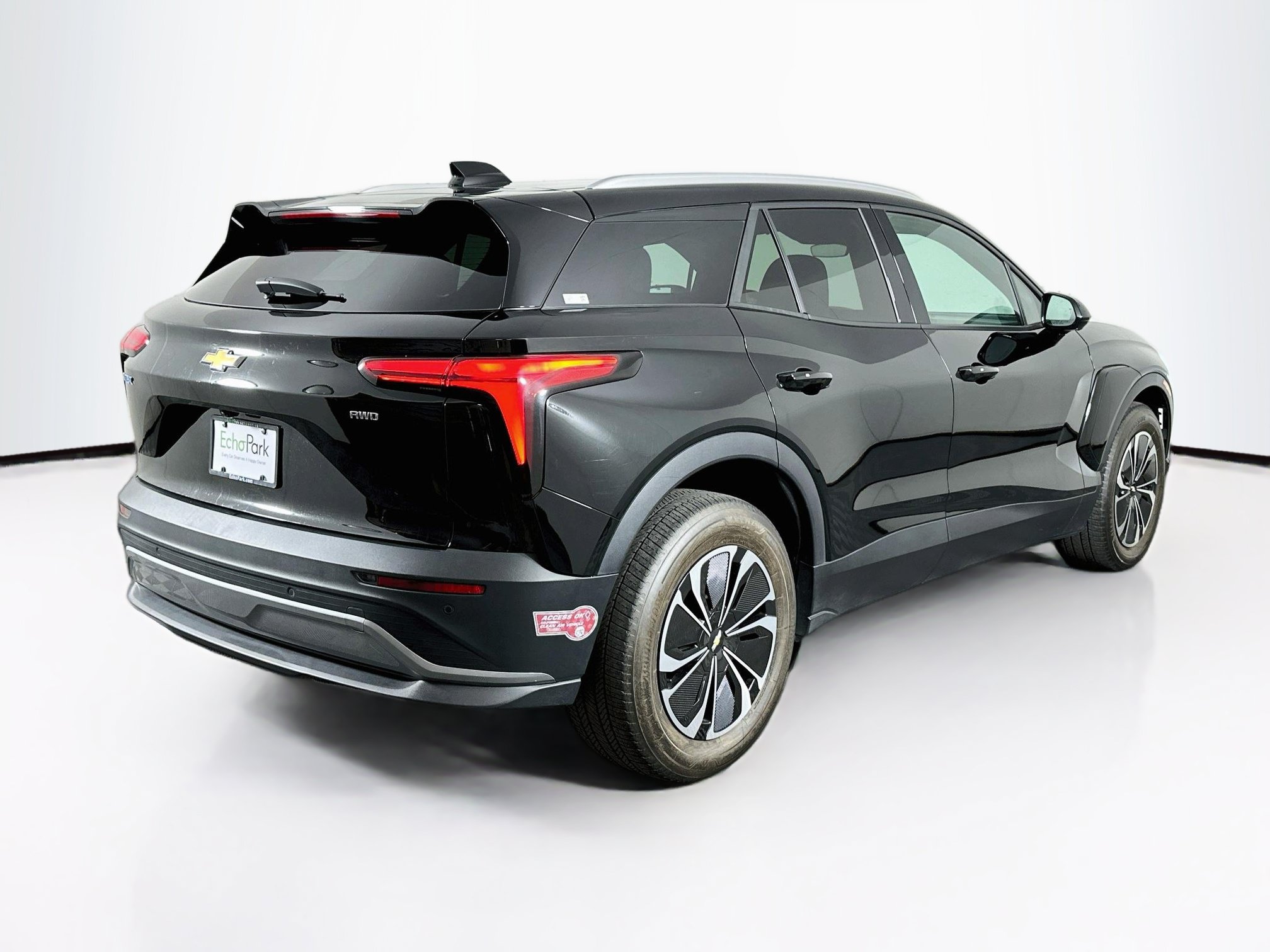 Used 2024 Chevrolet Blazer EV LT AWD/4WD image 9