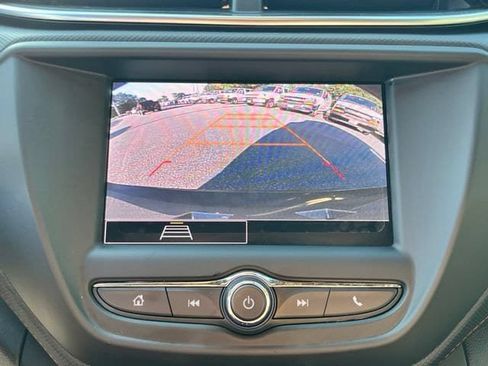 Used 2023 Chevrolet TrailBlazer RS AWD/4WD image 31