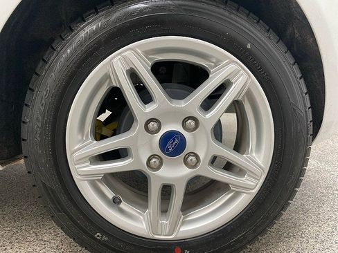 Used 2017 Ford Fiesta SE image 23