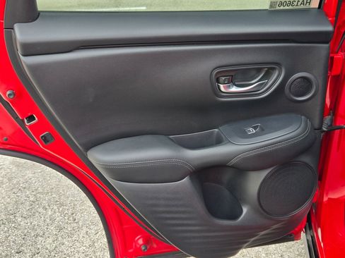 Used 2025 Honda HR-V EX-L image 15
