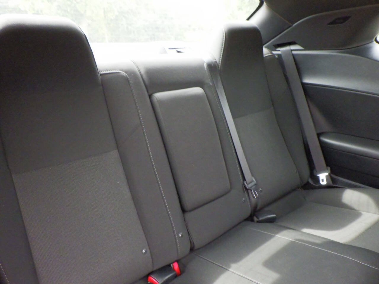 Used 2016 Dodge Challenger R/T RWD image 16