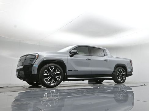Used 2025 GMC Sierra EV Denali image 51