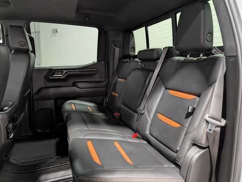 Used 2024 GMC Sierra 1500 AT4 w/ AT4 Premium Package image 18