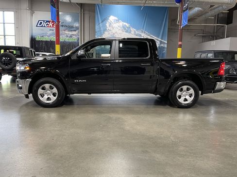 Certified 2025 RAM 1500 Big Horn AWD/4WD image 2