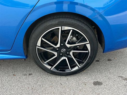 Certified 2025 Nissan Sentra SR image 13