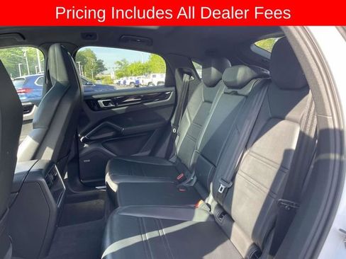 Used 2020 Porsche Cayenne AWD/4WD image 18