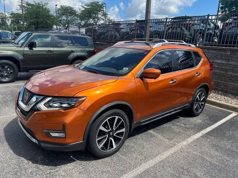 Used 2017 Nissan Rogue SL w/ SL Premium Package AWD/4WD image 6