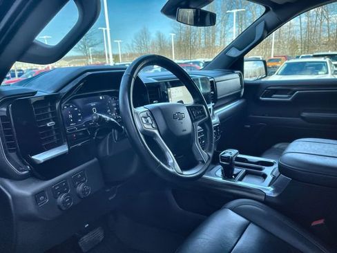 Used 2023 Chevrolet Silverado 1500 RST image 10