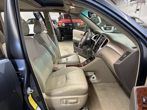 Used 2005 Toyota Highlander Limited image 16