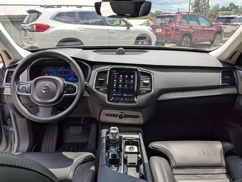 Used 2024 Volvo XC90 T8 Ultimate AWD/4WD image 14